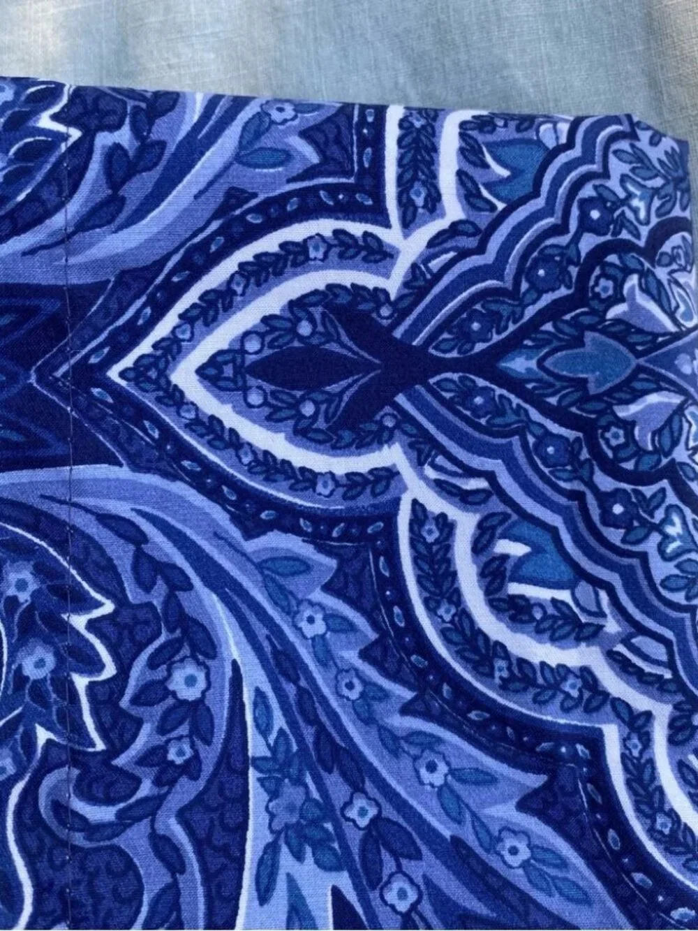 Set of 2 Lauren Ralph Lauren blue white cotton Putney Paisley standard shams